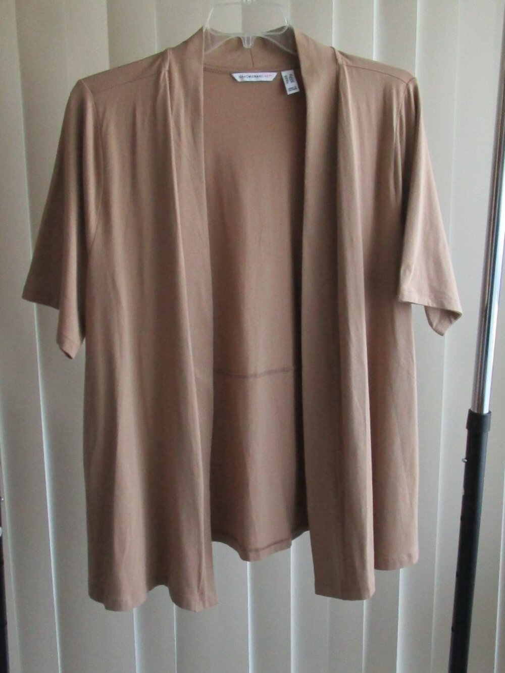 Isaac Mizrahi Short Sleeve peplum Hem Jersey Knit Cardigan woman 2X - tan